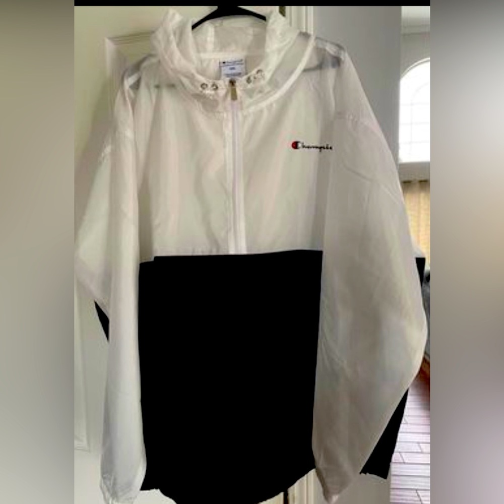 New Champion Wind Resistant Lightweight Windbreaker (3XL)